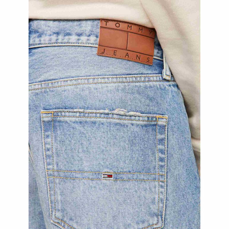 Tommy Jeans Isaac Relaxed Tapered Jeans image number 2